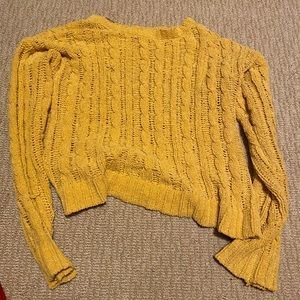 Plain knit cropped yellow sweater